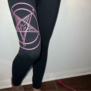 Custom Leggings Fabletics black leggings size small pink Sigil of Baphomet